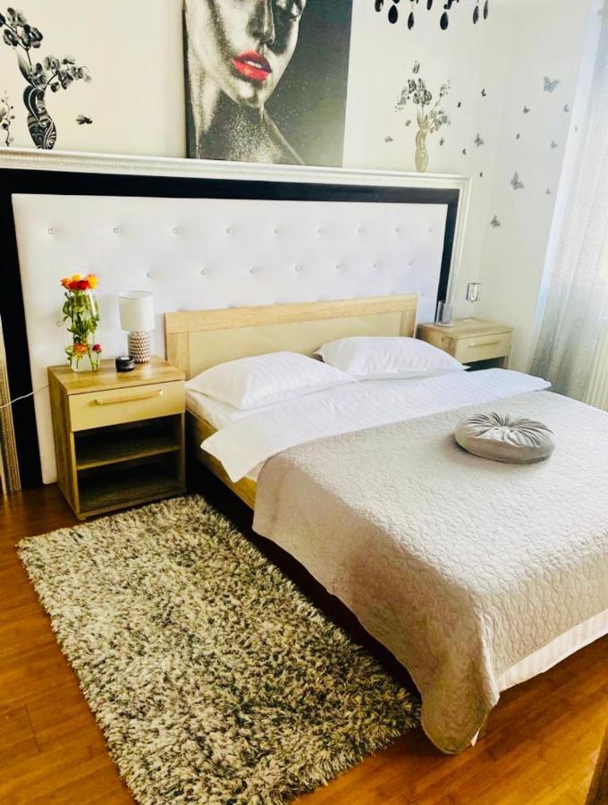 Apartament Lux Crialy - 75 M2 - Free Parking Timisoara Bagian luar foto