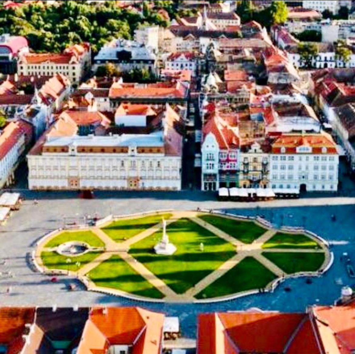 Apartament Lux Crialy - 75 M2 - Free Parking Timisoara Bagian luar foto